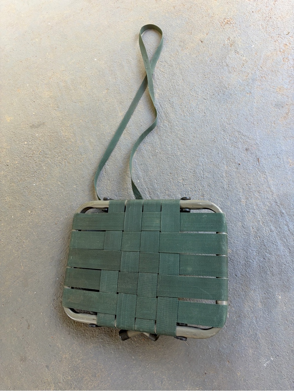 Green Woven Strap Turkey hunting seat. Extremely durable Outdoor Seat. - Picture 4 of 6